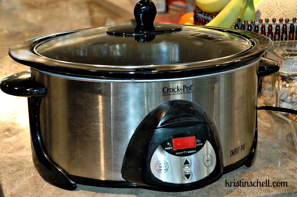 Crockpot Now Makes a Smart Slow Cooker, and We Are So Excited!