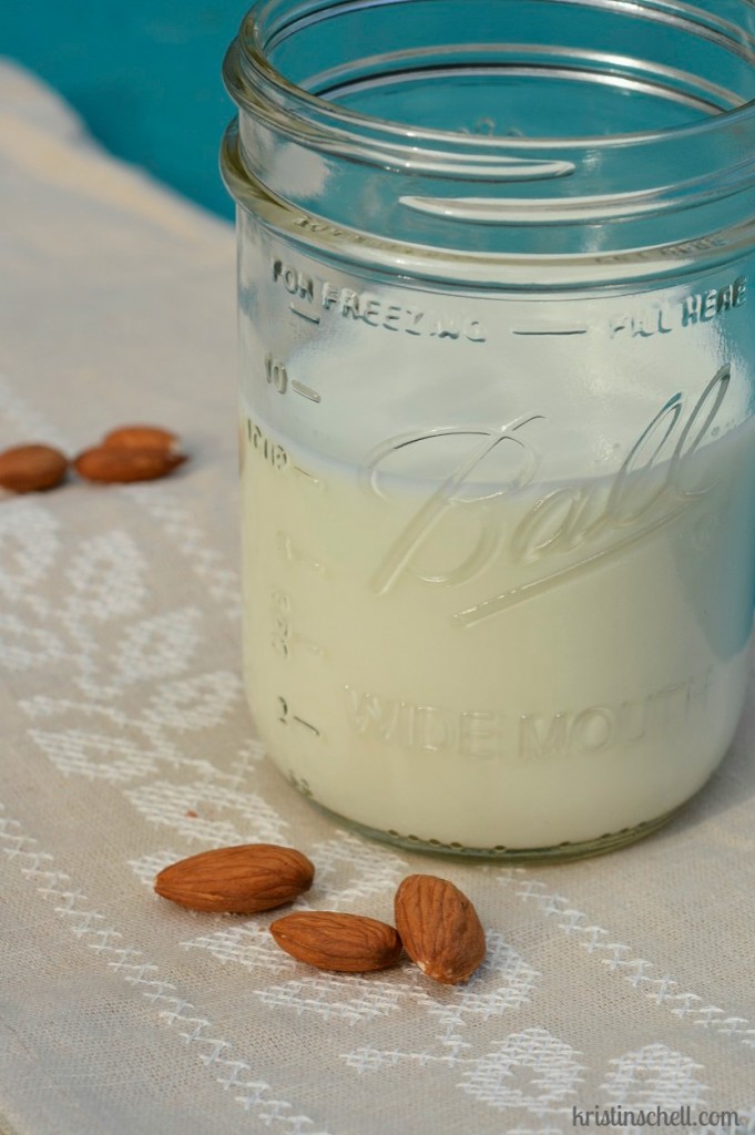 How to make homemade almond milk | kristinschell.com