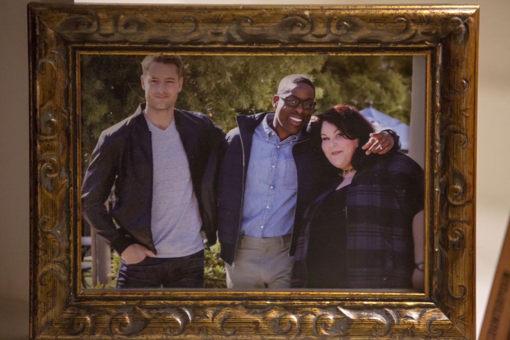 THIS IS US -- "Kyle" Episode 103 -- Pictured: (l-r) Justin Hartley as Kevin, Sterling K. Brown as Randall, Chrissy Metz as Kate -- (Photo by: Ron Batzdorff/NBC)